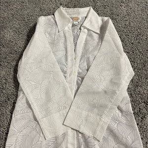 Talbot’s size 8 white, leaf print button up
